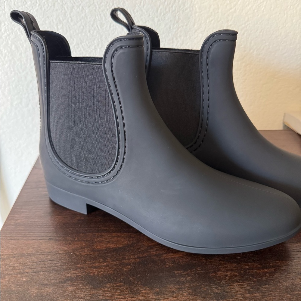 NWT Black Rain Boots